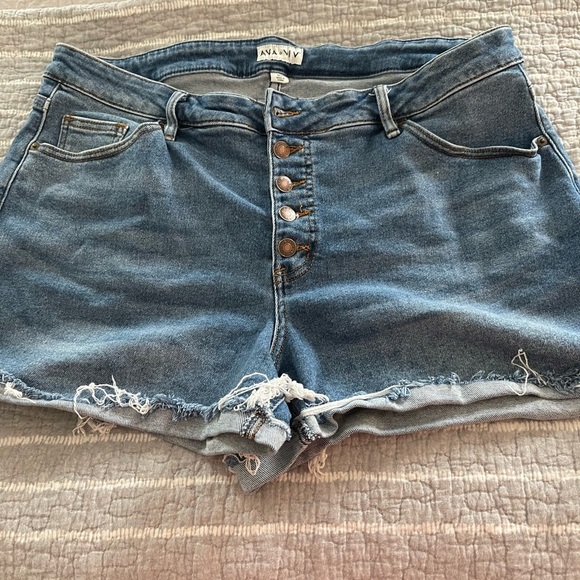 Ava & Viv Button Fly Denim Shorts size 18w plus stretch comfort - Picture 1 of 6